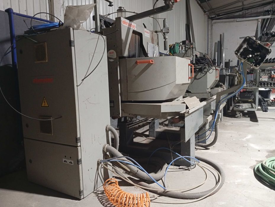 Maquina de corte alumínio