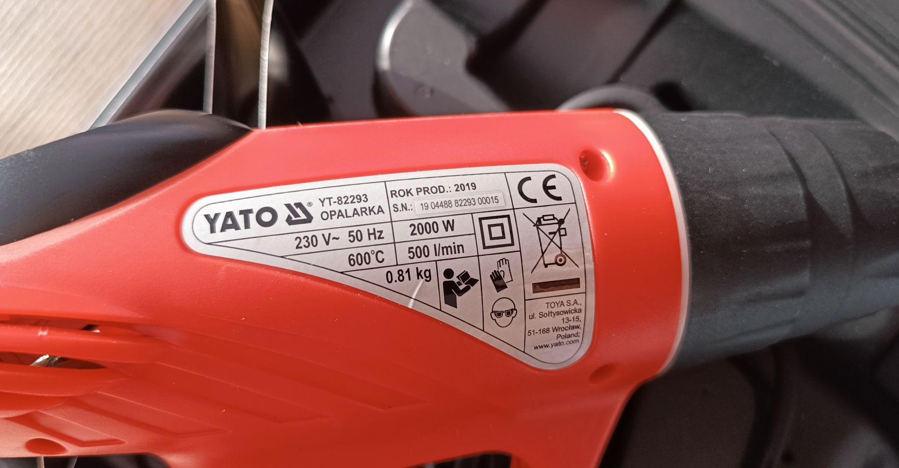 Yato YT-82293 opalarka 70~600°C 2000W akcesoria wyświetlacz LCD waliza
