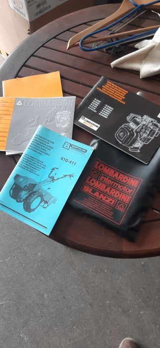 Motocultivador Bertolini Lombardini pulverizador