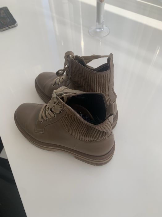 Жіночі брендові черевики