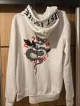 Bluza z nadrukiem na plecach