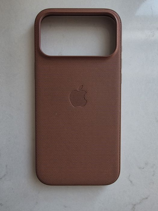 Etui APPLE TechWoven do iPhone 17 Pro Max – stan idealny!