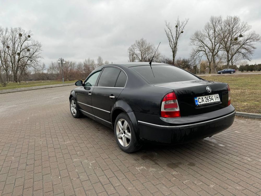 Skoda Superb  V6 2.8