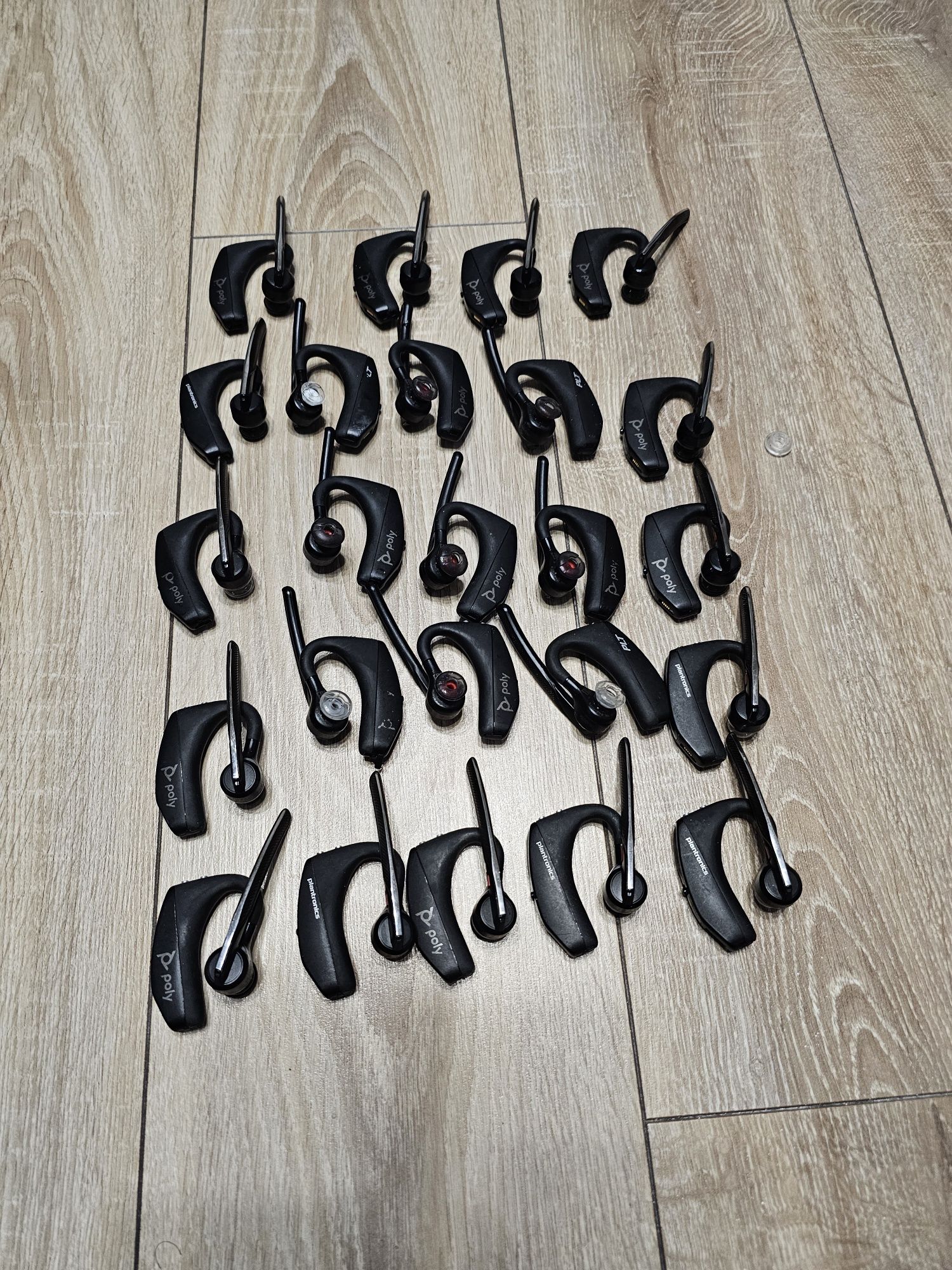 Гарнітура Plantronics Voyager 5200