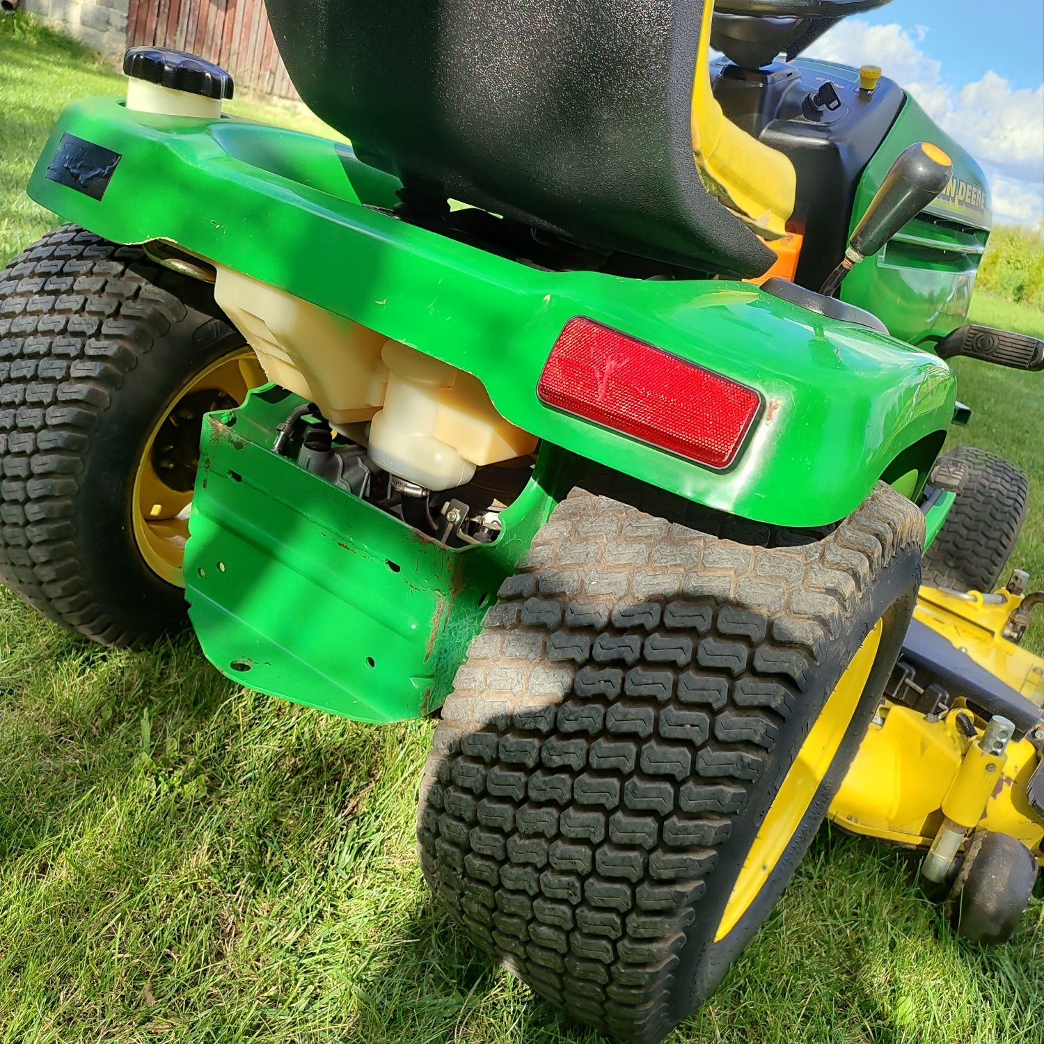 Traktorek kosiarka John Deere GT235 V2 18KM hydrostat pompa oleju