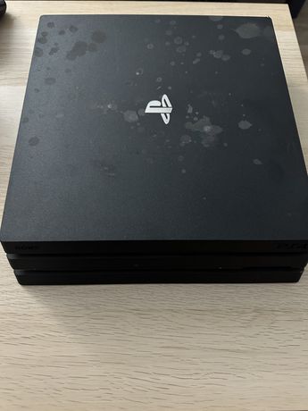 Playstation 4 PRO, 1TB