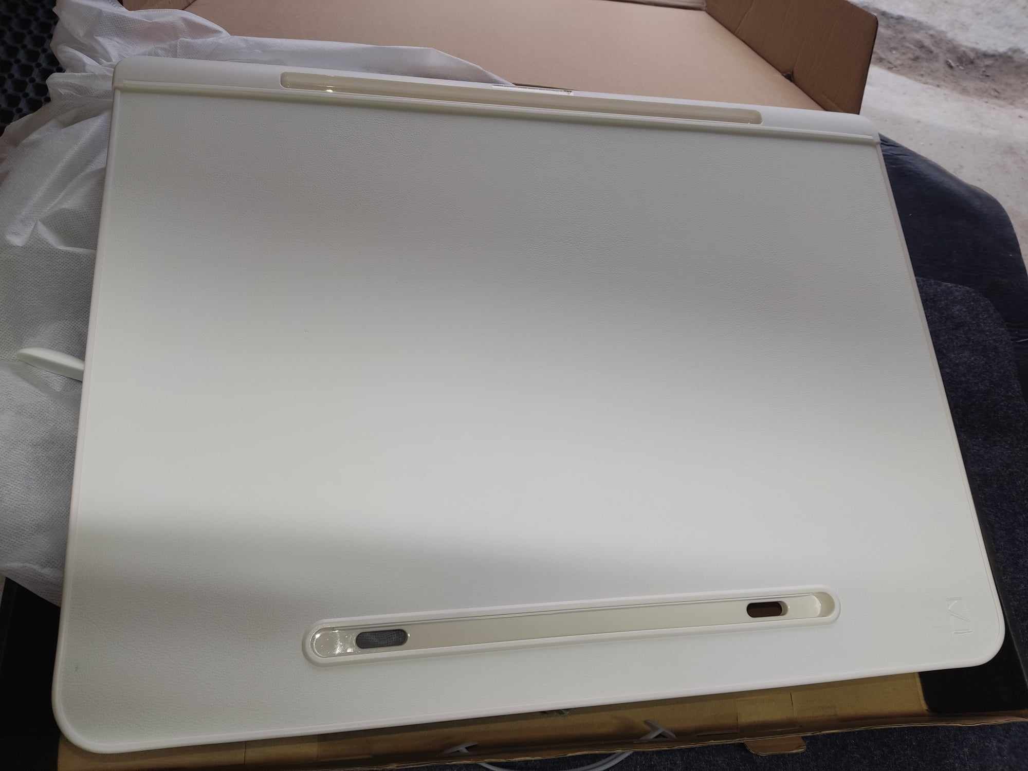 Cooper Desk PRO regulowane biurko na laptopa