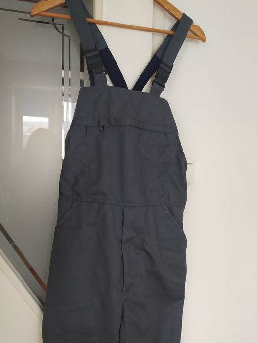 Nowe komplet ubranie robocze spodnie bluza koszulki czapka r.S