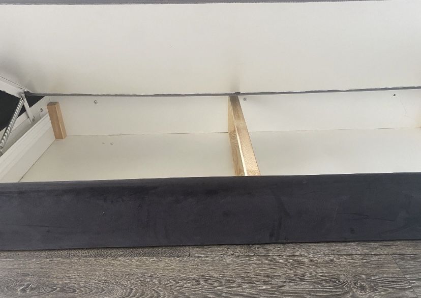 Łóżko 200 x 80 cm