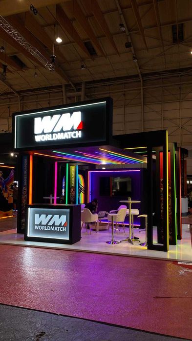 Fabricação de stands, quiosques e lojas