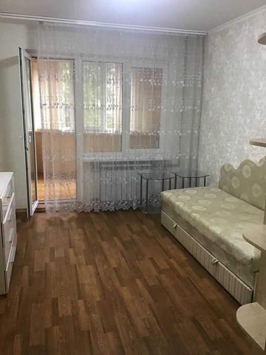 Сдам комнату для девушки на Бочарова/ Добровольского