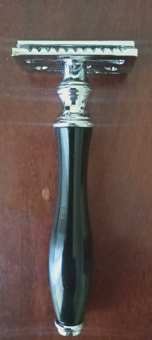 Бритвенный прибор.