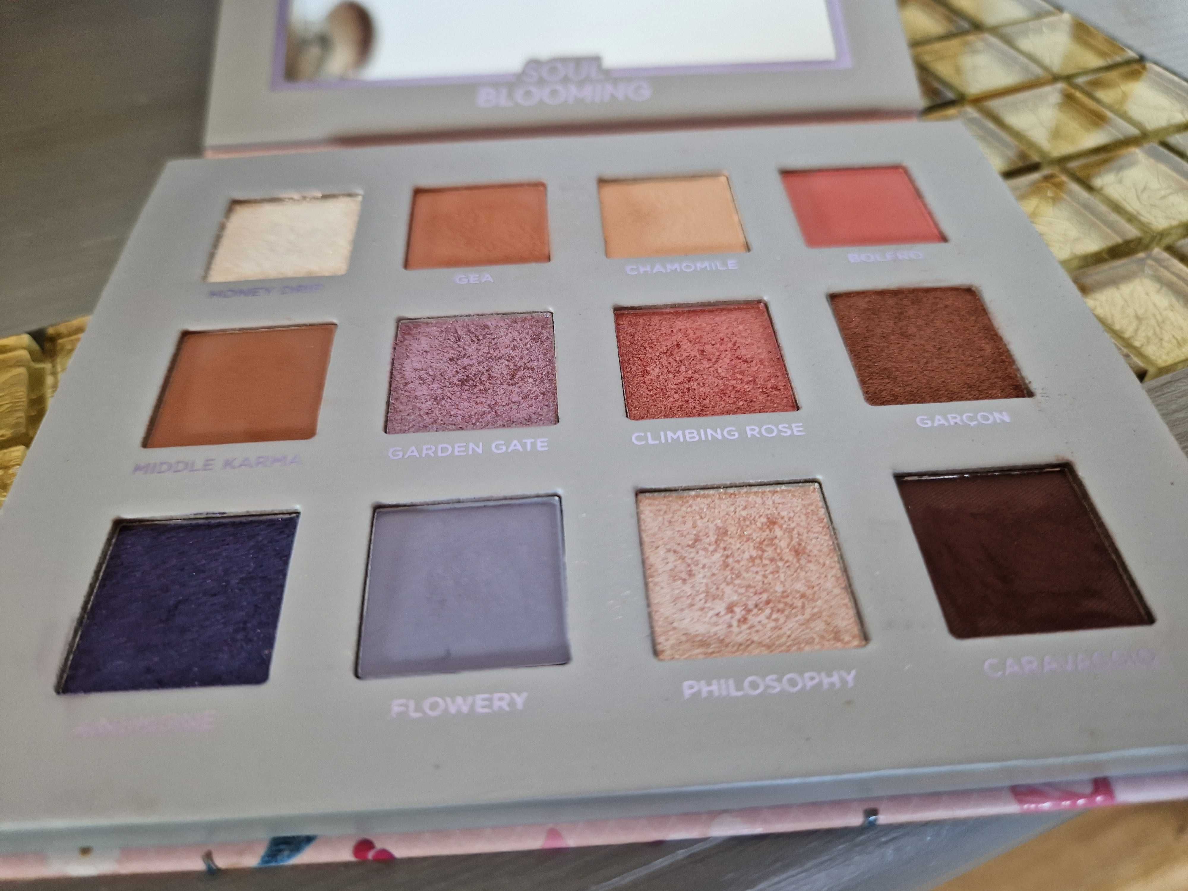 Paleta Nabla Soul Blooming