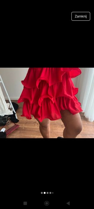 Czerwona sukienka