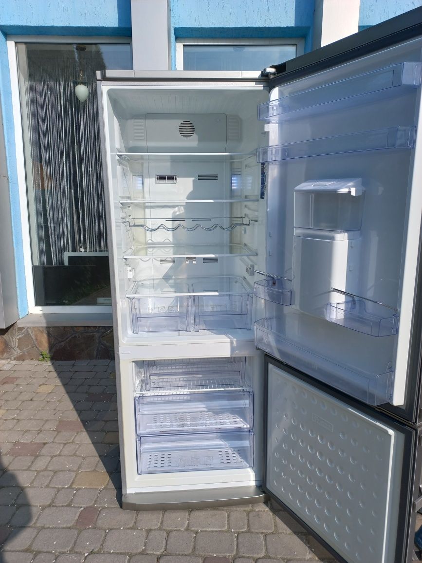 Холодильник двохкамерний Beko 190 в 70 ширина є доставка