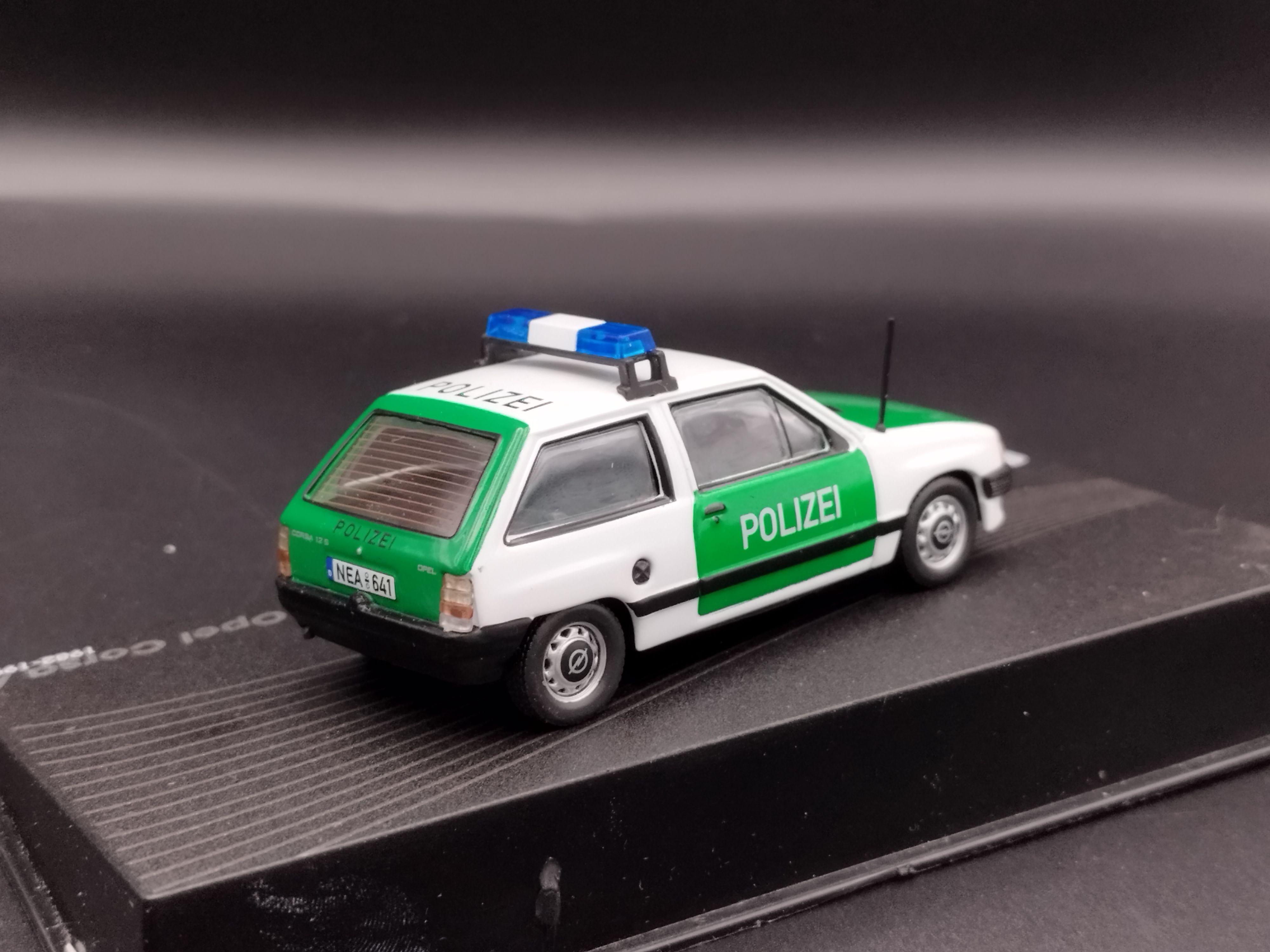 1:43 Opel Collection Opel Corsa A Polizei  model używany