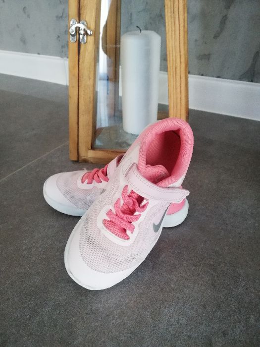 Buty dziewczęce Nike Revolution 3 rozmiar 27