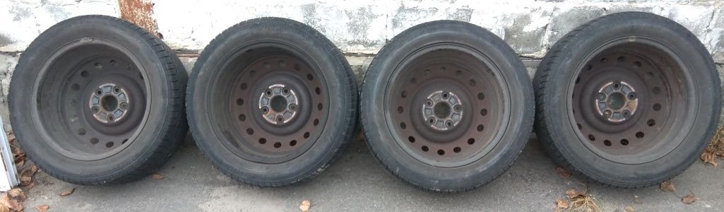 Шини на дисках Continental 205/55R16