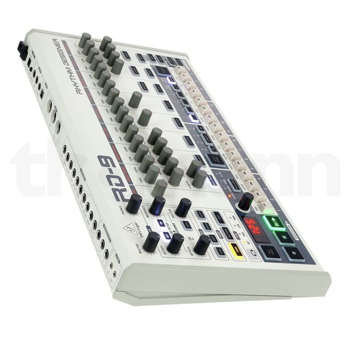 Behringer rd-9  como nova