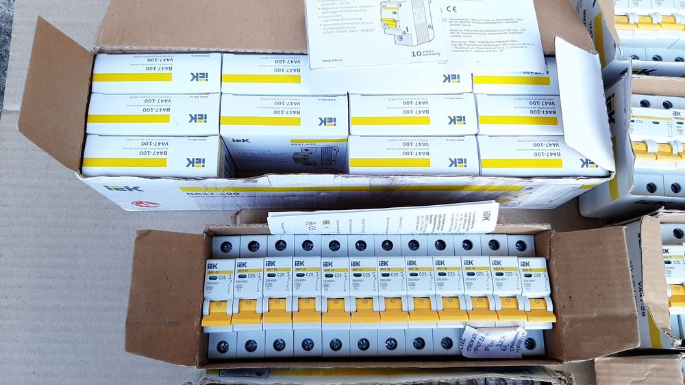 Автомат 100А 63А 50А 40А 32А 25А 16А одно,двох,трьохполюсні