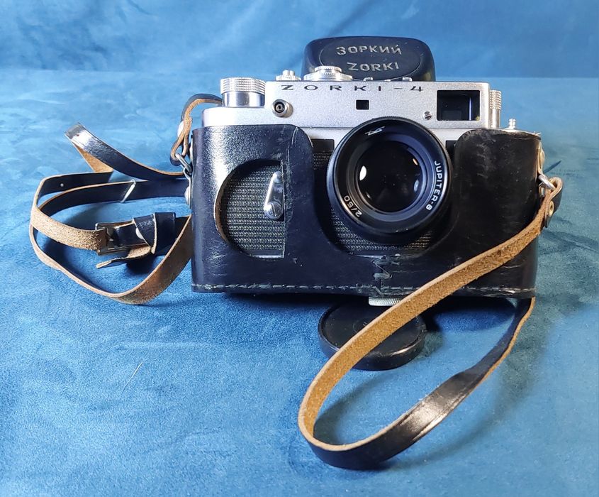 Пленочный фотоаппарат ZORKI 4,с обьективом  JUPITER-8,2/50.СССР,1970е.