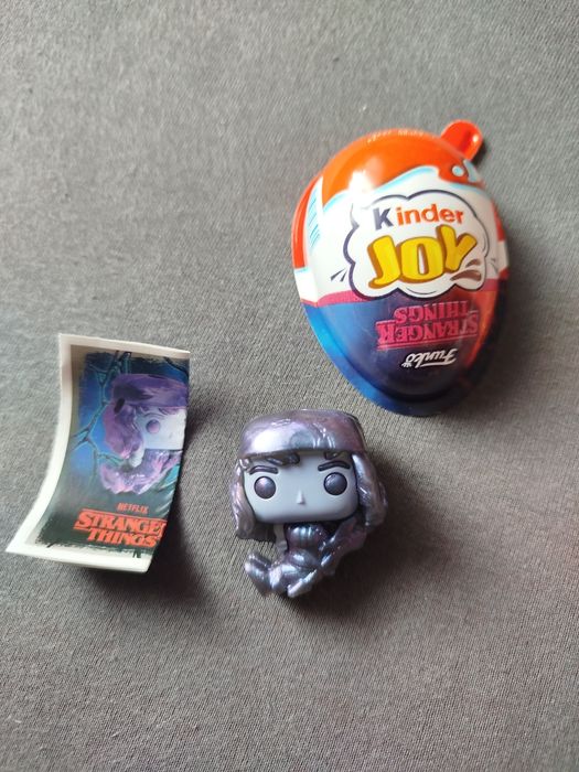 Eddie figurka funko pop Kinder joy stranger things
