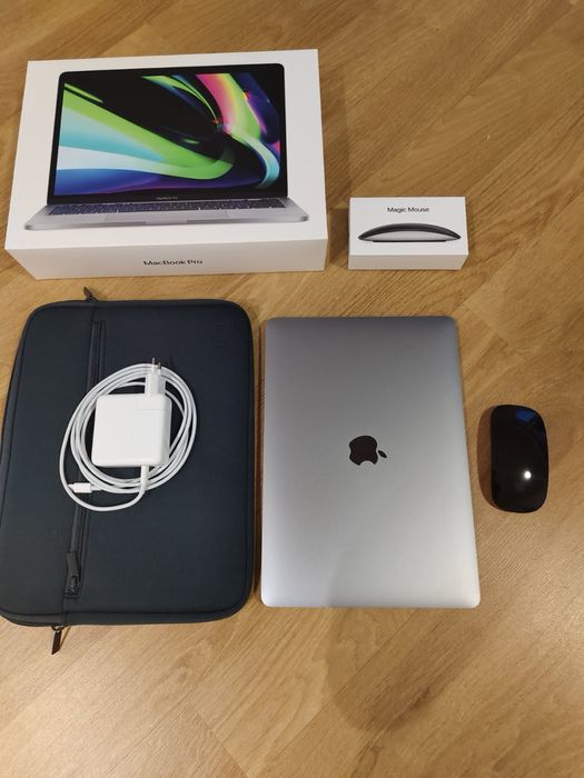 Apple Macbook pro 13.3 + мишка Apple magic