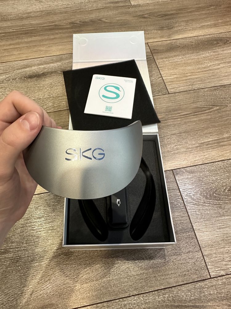 !!УЦІНКА!! Масажер для шиї SKG G7Pro max