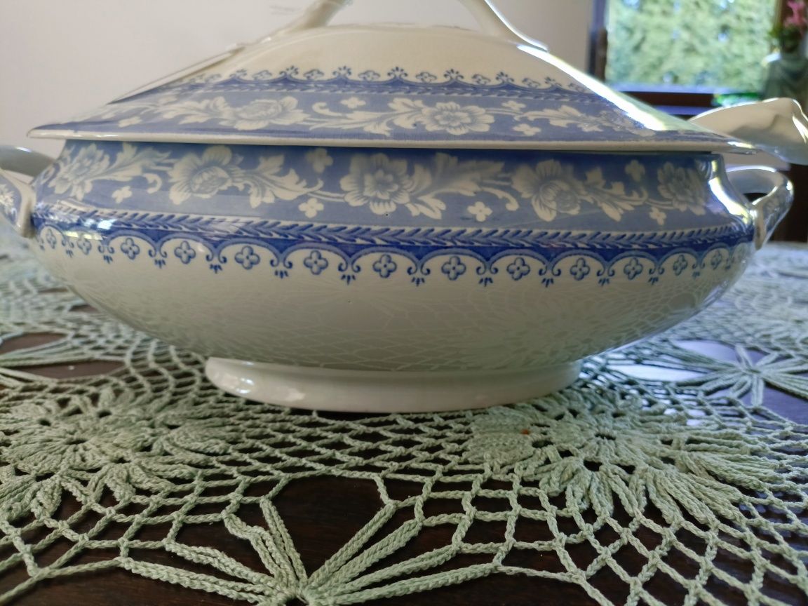 Angielska waza porcelanowa