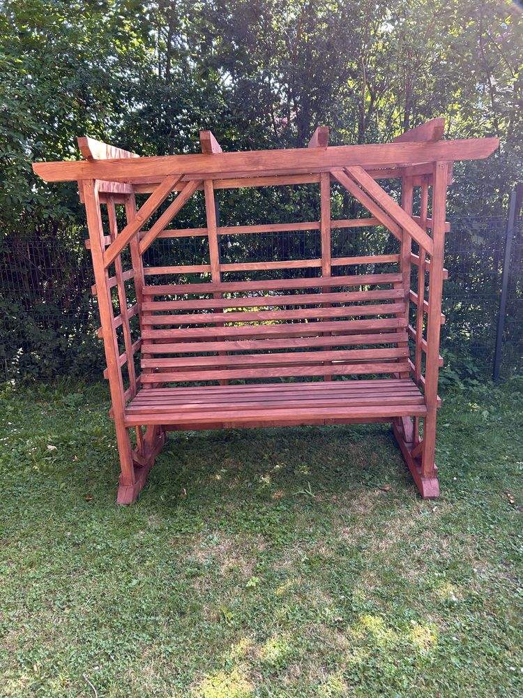 Meble ogrodowe ławka z perolami pergole komplety mebli stół piknikowy