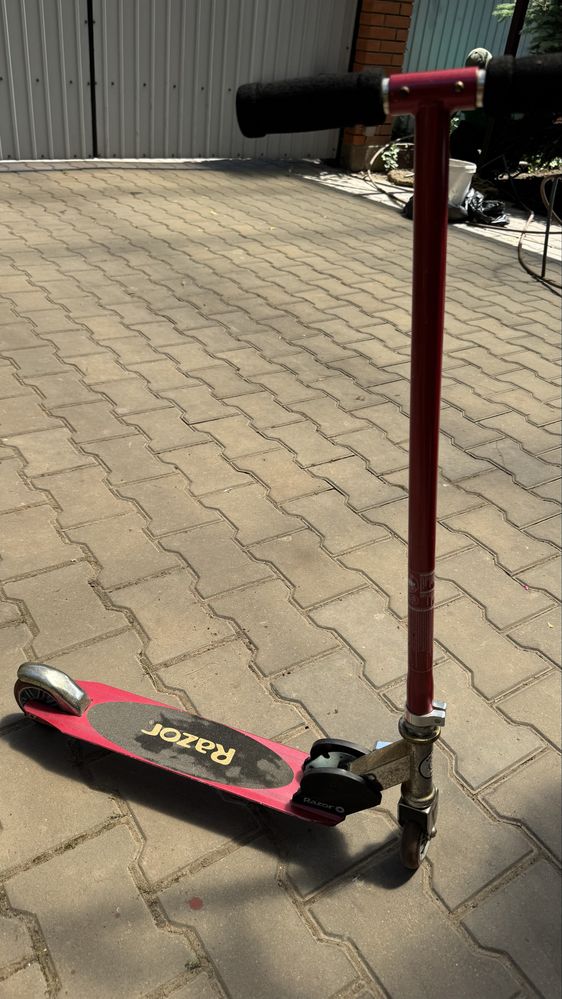 Самокат Razor S Sport Red