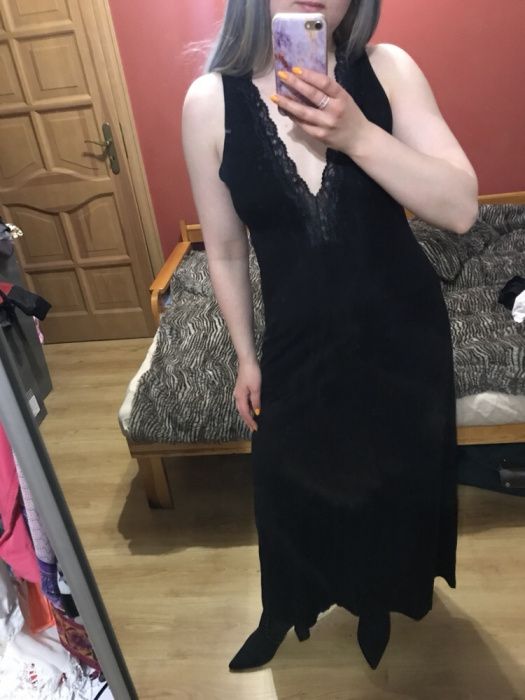 Czarna maxi sukienka z koronka elastyczna do kostek dekolt w trojakt M