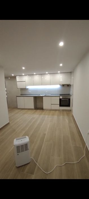 Alugo Moradia T3 completamente nova