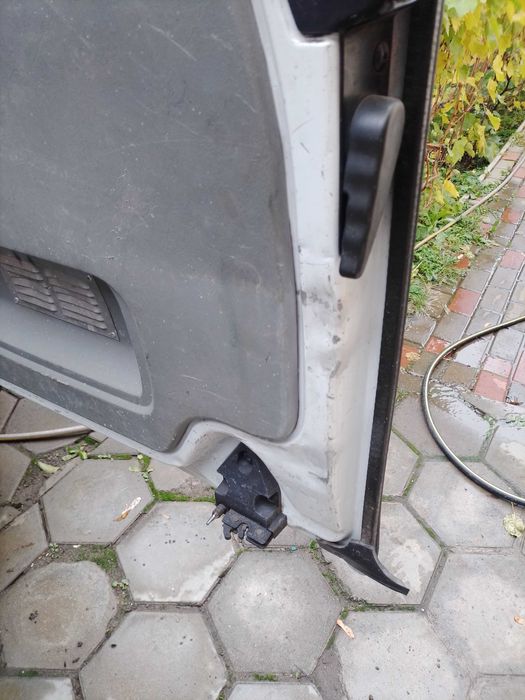 Renault Trafic 2.0, 2010 року