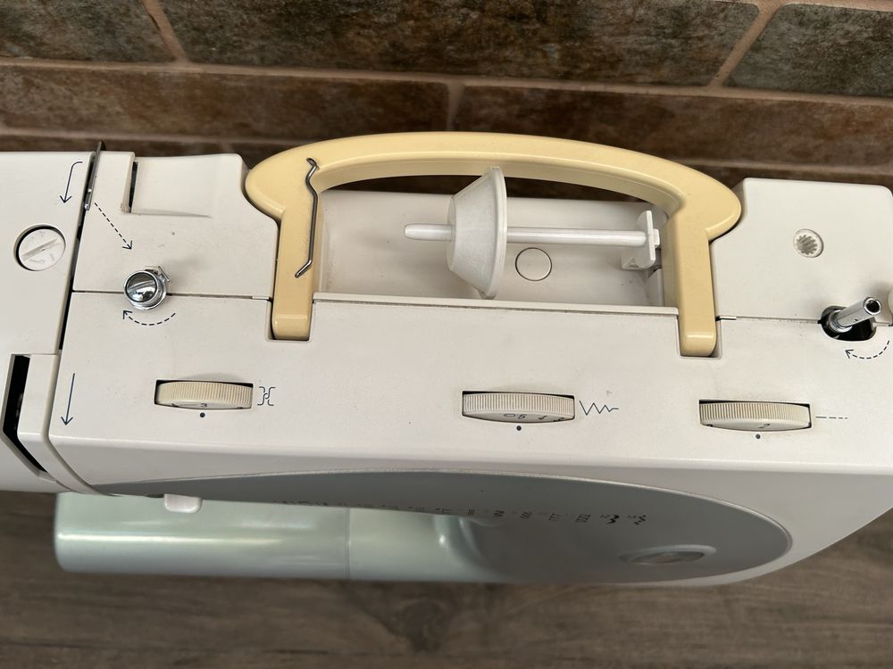 Швейна машина Bernette for Bernina E92c