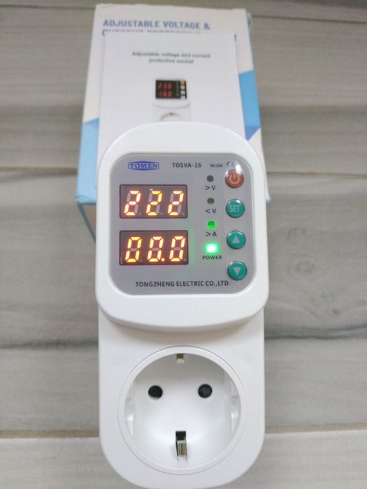 Реле контроля напряжения TOMZN 16A в розетку, барьер, реле защиты