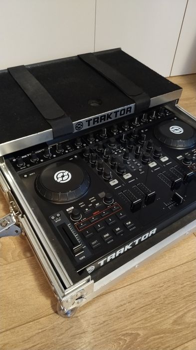 Kontroler Dj MK S4 Native Instruments