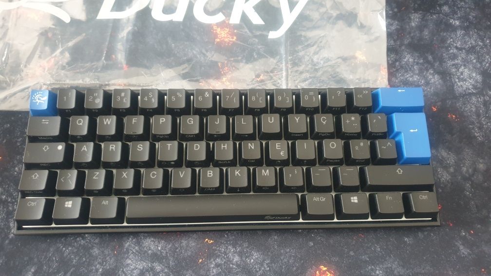 Ducky - Mecha Mini (Metal) Cherry MX - Raro Novo / Teclado - Keyboard