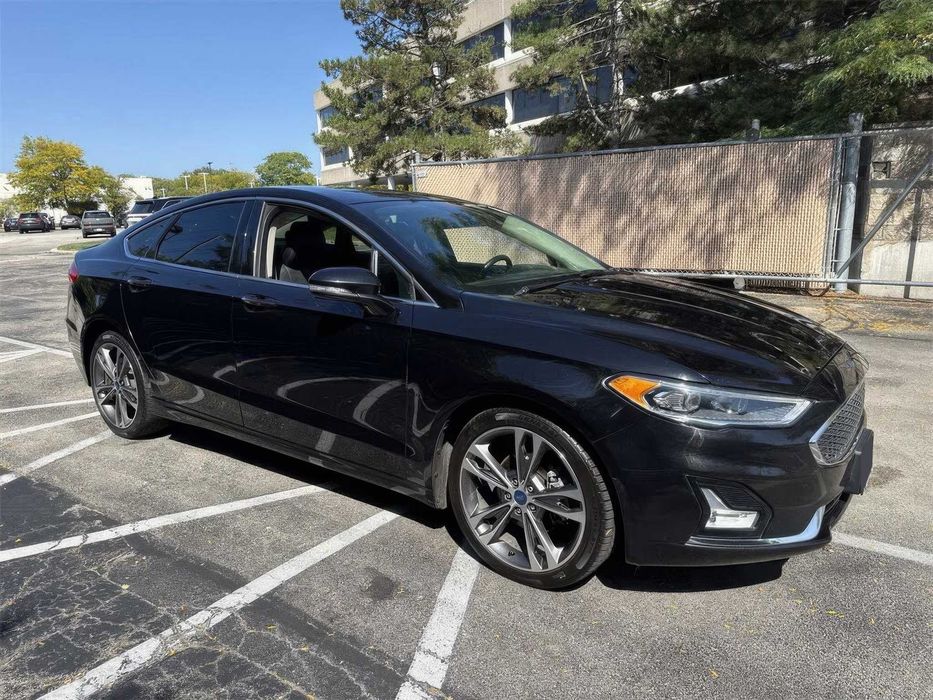 Ford Fusion Titanium      2019