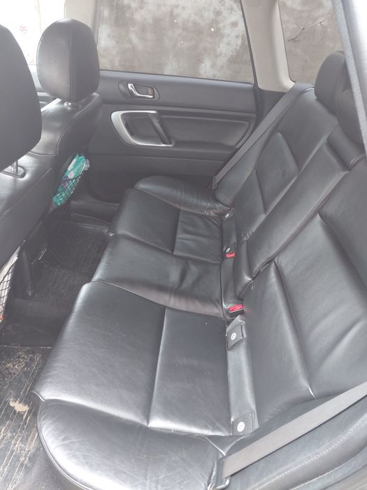 Продам Субару аутбек