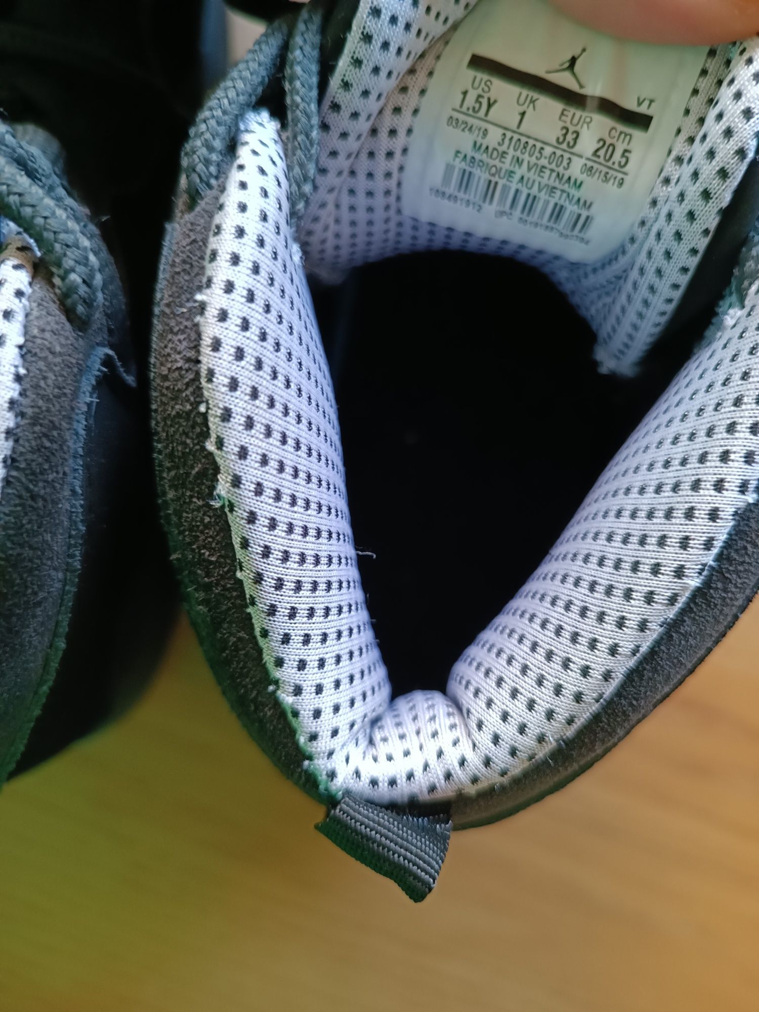 Adidasy/ trampki za kostkę Nike Jordan r. 33