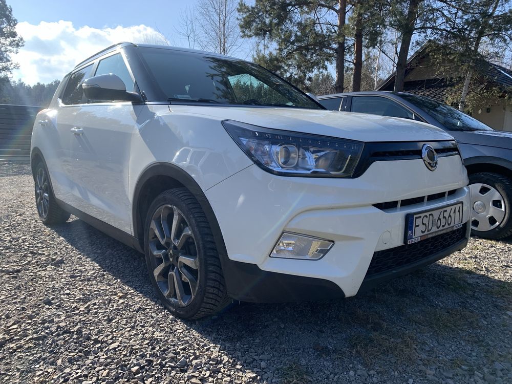 Ssangyong Tivoli 1.6i full opcja do naprawy