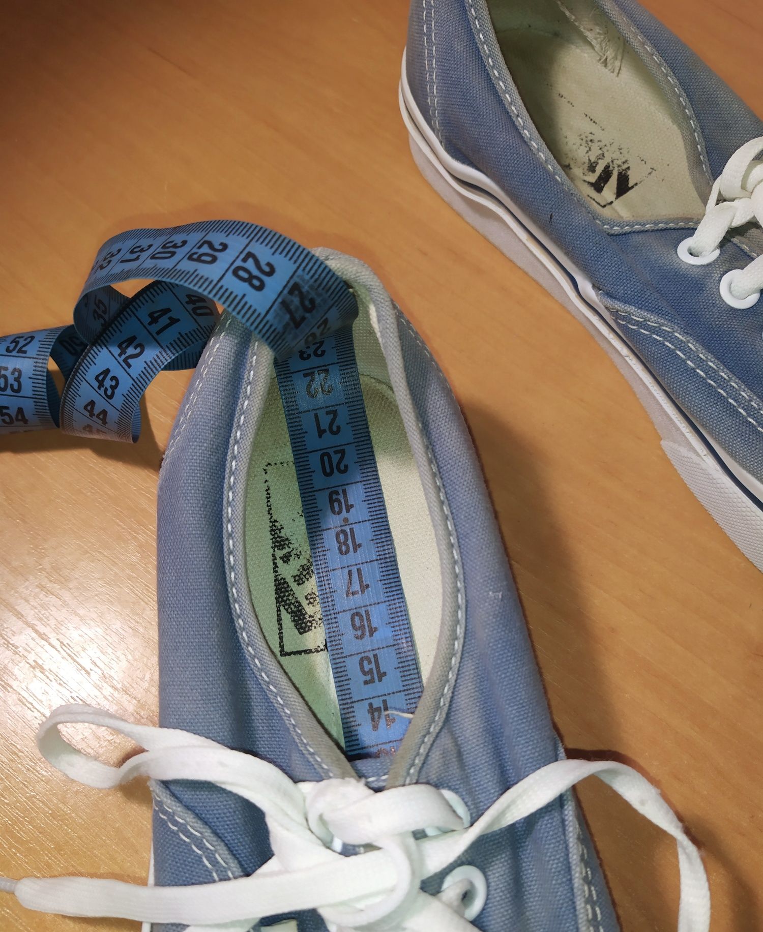 Продам кеди Vans