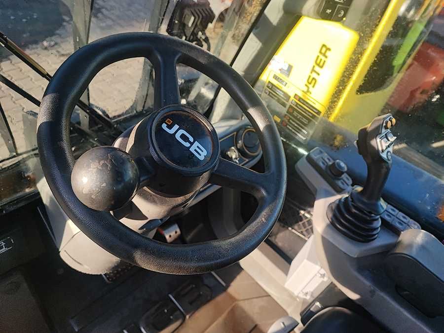 JCB TLT35-26D 4x4 Teletruk Wózek widłowy teleskopowy 35D 2021r 5115 h