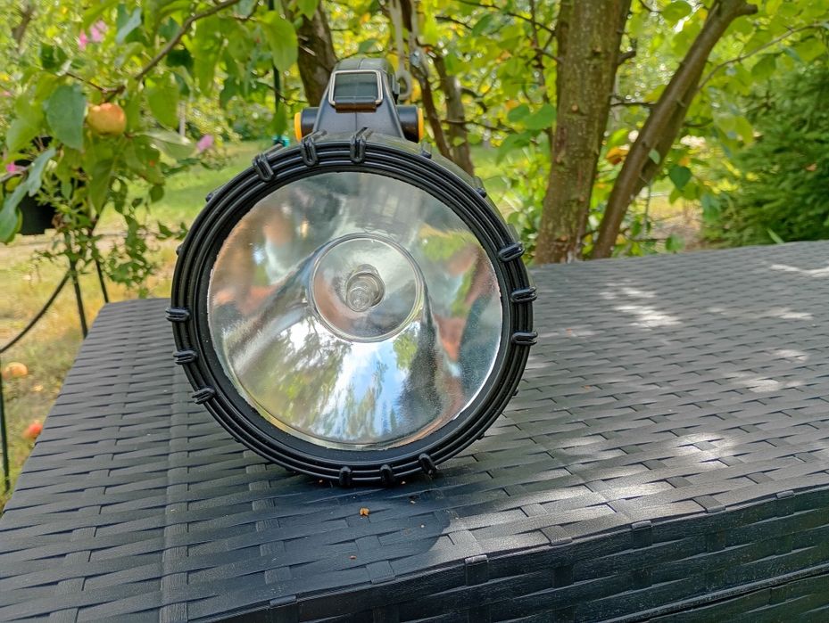 Halogen - Latarka (Obudowa) Nowy