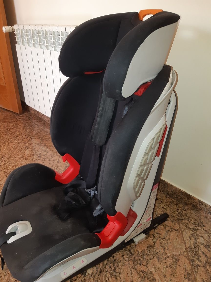 Cadeira de criança  Chicco com isofix