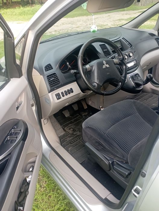 Mitsubishi Grandis 2.4 b+gaz. Zadbany. Wszystko dziala