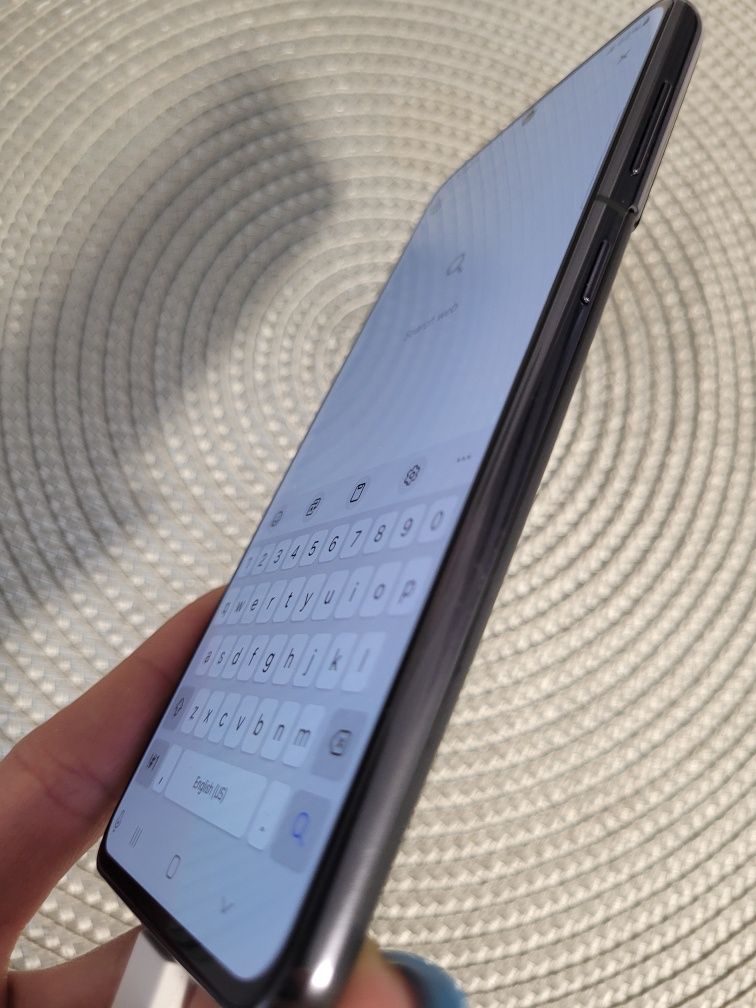 Samsung s21 g991 на запчастини