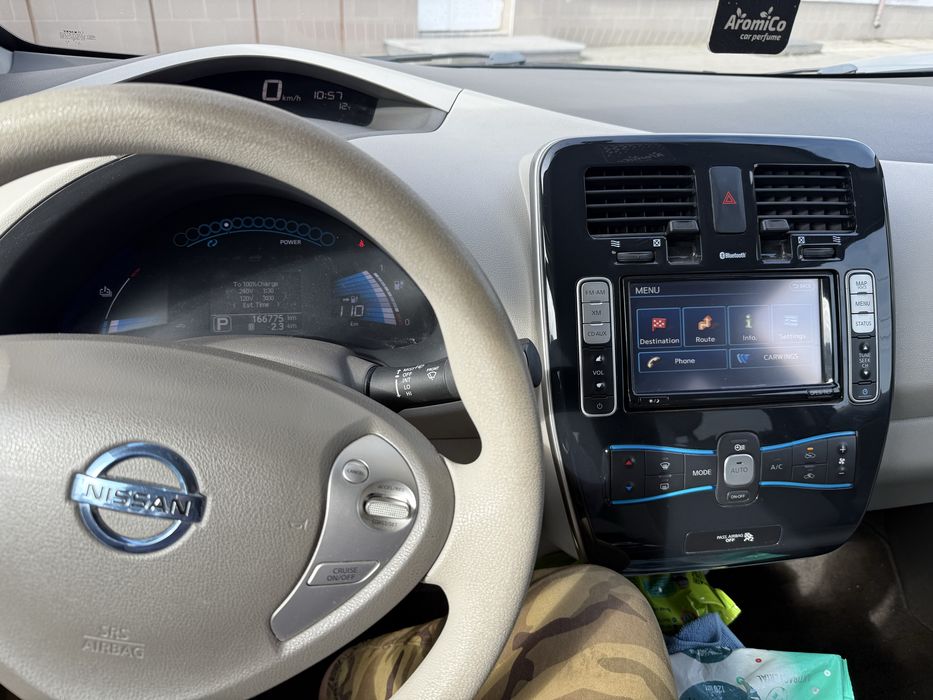 Нісан Ліф Nissan Leaf в гарному стані від власника