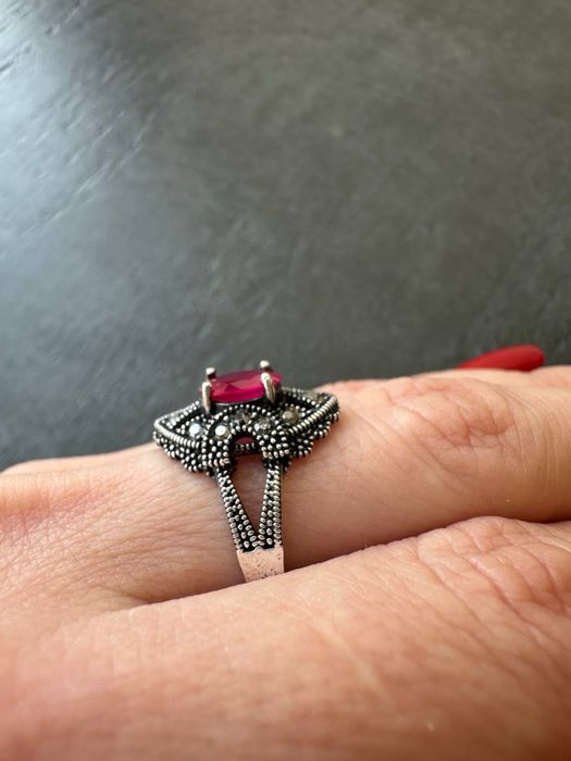 Кольцо с рубином и марказитами, перстень 925, серебро 925,